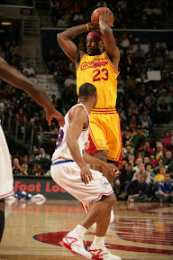 lebron james nba 081212 cle vs phi 03 Hawks Stop Cavaliers Eleven Game Winning Streak