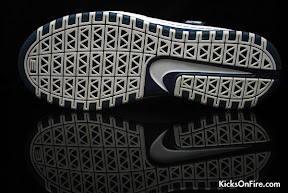 General Release Zoom LeBron VIs Black Navy New Photos nike zoom lebron 6 gr white navy black 5 11 General Release Zoom LeBron VIs Black Navy New Photos