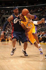 lebron james nba 090119 cle at lal 31 Kobe Bryant vs LeBron James   The Never Ending Story