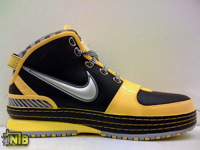 Upcoming Nike Zoom LeBron VI NYC Taxi Real Pictures nike zoom lebron 6 pe taxi new york 3 03 Upcoming Nike Zoom LeBron VI NYC Taxi Real Pictures