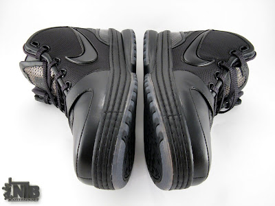 Triple Black Nike Zoom LeBron VI in High Definition nike zoom lebron 6 gr black anthracite 12 14 Triple Black Nike Zoom LeBron VI in High Definition