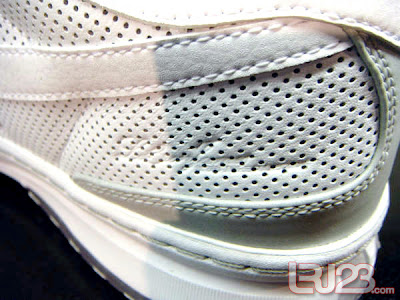 Nike Zoom LeBron 6 Low White and Silver Actual Pics nike zoom lebron 6 low gr white silver 1 07 Nike Zoom LeBron 6 Low White and Silver Actual Pics