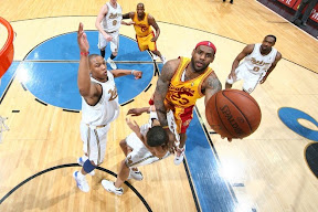 lebron james nba 090402 cle at was 03 LeBron Best in March. Cavaliers Lose Two Straight.