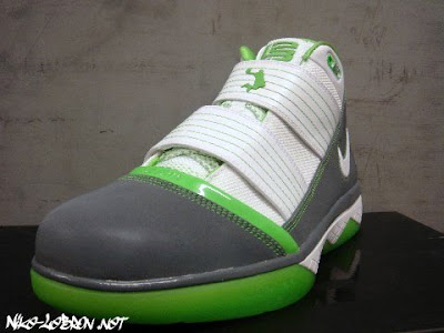 Part Two... Second Look at the Dunkman Nike Soldier 3 w/3M nike zoom soldier 3 gr dunkman 2 03 Part Two... Second Look at the Dunkman Nike Soldier 3 w/3M
