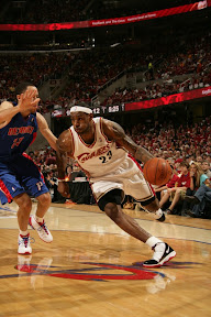 LeBron James Debuts the Soldier 3. Cavaliers Roll Over Pistons. lebron james nba 090418 cle vs det 03 game 1 LeBron James Debuts the Soldier 3. Cavaliers Roll Over Pistons.