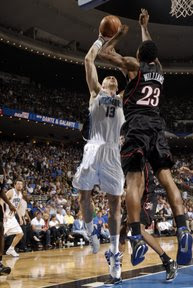 wearing brons nba lebron6 black royal 07 Wearing Brons   Playoff Edition   Louis Williams and Von Wafer