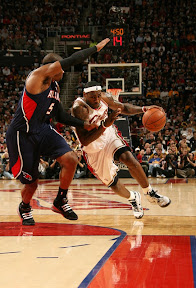 Amazing Encore LeBron and Co. Cruise By Hawks in the Series Opener lebron james nba 090505 cle vs atl 17 game 1 Amazing Encore LeBron and Co. Cruise By Hawks in the Series Opener