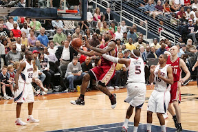 lebron james nba 090509 cle vs atl 17 game 3 LeBron Puts on Another MVP Show. Mo Gets Recruited as Soldier.