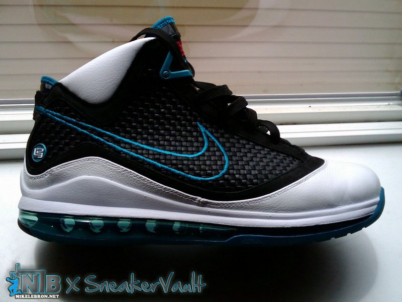 nike-zoom-lebron-7-ss-white-black-aqua-1