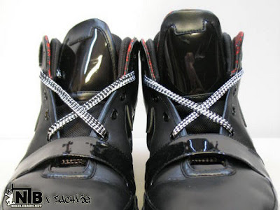 Nike Zoom LeBron VI Triple Black Wear Test Sample NO LOGO nike zoom lebron 6 ss black anthracite 1 05 Nike Zoom LeBron VI Triple Black Wear Test Sample NO LOGO