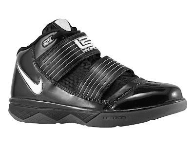 nike zoom soldier 3 tb black grey 0 04 Nike Zoom Soldier III Team Bank Styles Available at Eastbay