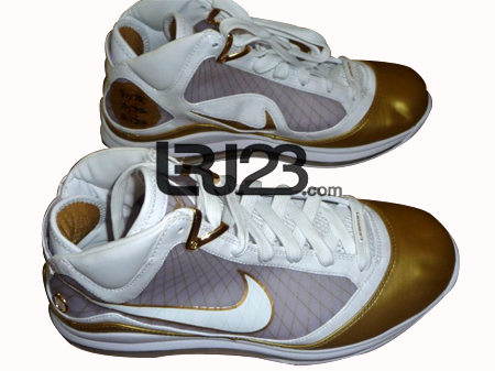 Preview of the China Exclusive Nike Air Max LeBron VII