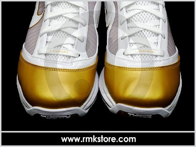 nike air max lebron 7 gr china white gold 4 07 Nike Air Max LeBron 7 VII White Gold China Edition