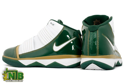 nike zoom soldier 3 pe svsm home 4 09 Detailed Look at the SVSM Nike Zoom LeBron Soldier III Irish