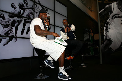 Upcoming Nike Zoom LBJ Ambassador II Navy Denim on Kings Feet nike zoom lebron ambassador 2 gr navy white 1 04 Upcoming Nike Zoom LBJ Ambassador II Navy Denim on Kings Feet