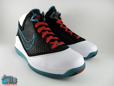 lebron7 red carpet 24 web Air Max LeBron VII Red Carpet Showcase. New Pairs at Citysole.