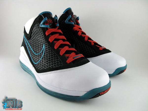 Air Max LeBron VII Red Carpet Showcase New Pairs at Citysole