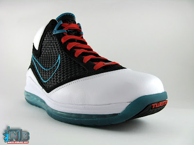 lebron7 red carpet 13 web Air Max LeBron VII Red Carpet Showcase. New Pairs at Citysole.