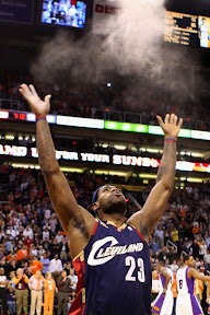 lebron james nba 091222 cle at phx 15 LBJ Records a Triple Double in OT Win in Sac Town. Cavs End Suns Home Game Winning Streak