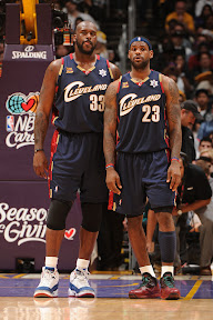 lebron james nba 091225 cle at lal 23 LeBron, Cavs Shine in Rout of Kobe, Lakers. LBJ Debuts the Xmas VII.