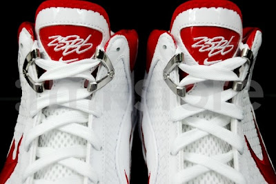 nike air max lebron 7 gr white red 3 08 Nike Air Max LeBron VII NFW Woven White/Red Available Early