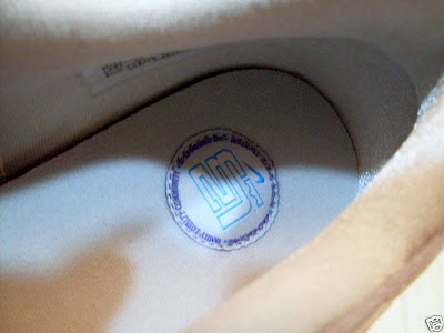 Nike Air Max LeBron VII Low Summit Lake Hornets Sample Version nike air max lebron 7 low gr white grey blue 1 10 Nike Air Max LeBron VII Low Summit Lake Hornets Sample Version