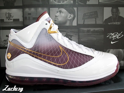 nike air max lebron 7 pe christ the king home 2 02 A Fresh Look at Air Max LeBron VII CTK Home Player Exclusive