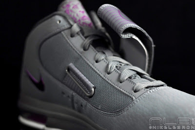 lebrons soldier4 grey purple 71 web Zoom Air + Max Air + LeBron = Zoom Soldier IV. Grey/Plum Pics.