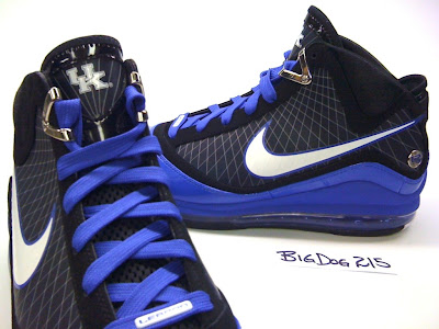 nike air max lebron 7 pe university of kentucky 3 04 Nike Air Max LeBron VII (7) Kentucky Wildcats Player Exclusive