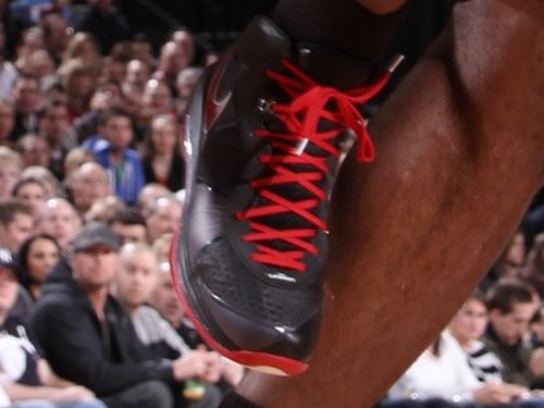 Detailed Look at Nike LeBron 8 V2 Black amp Red Player Exclusive