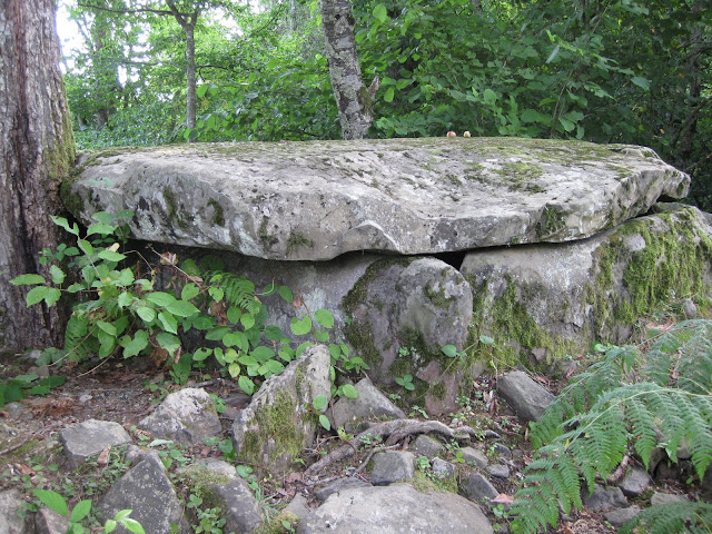 Dolmen III
