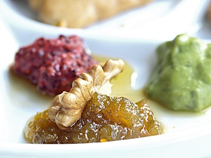Mostarda francese – al ribes e al dragoncello – e confettura di pomodori verdi       
