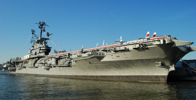музей авианосец intrepid NY