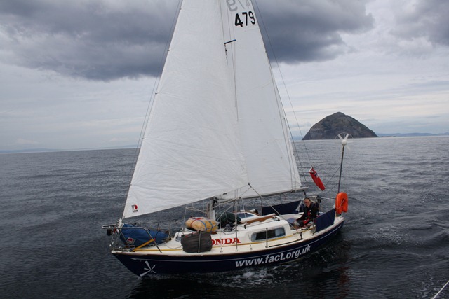 [13-07-2010 sailing taken from Ilddap 2[2].jpg]