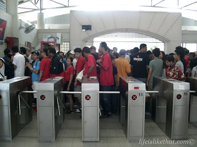I See More Red Shirts Than Face Masks! picture manchester united  photo