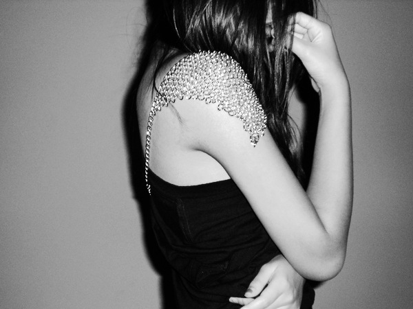 [shoulder jeweels[6].jpg]