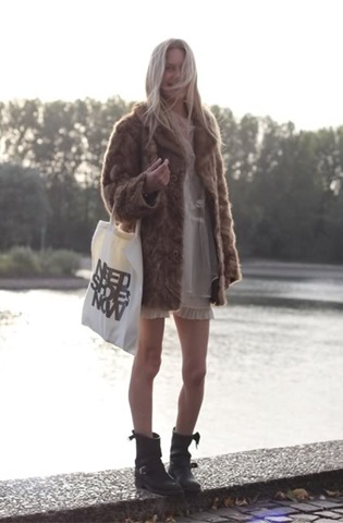[rijn-2[5].jpg]