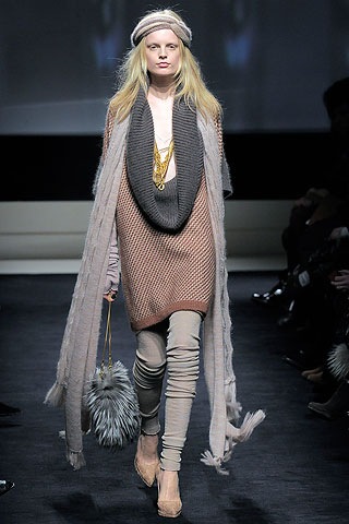 [runway 01[5].jpg]