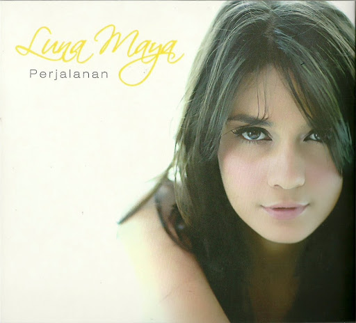 Luna%20Maya%20%E2%80%93%20Perjalanan Luna Maya – Perjalanan