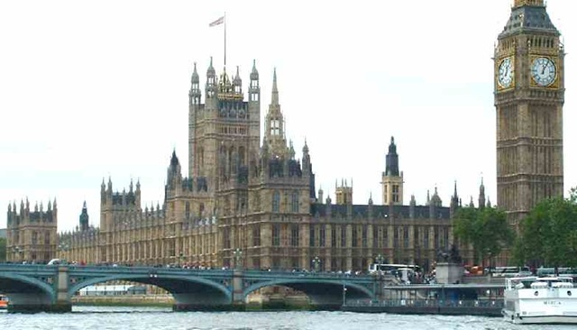 [houses_of_parliament_city_of_london_england[4].jpg]