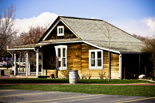 Family Photo shoot at Gardener Village Utah