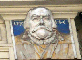 Miklošičeva 16
