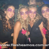 fiesta de disfraces - club sarmiento - 20-03-10 - flasheamos.com.ar-086.JPG