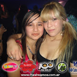 vilma-palma-e-vampiros-se-mueve-la-ciudad-club-sarmiento-18-09-10_0041.JPG