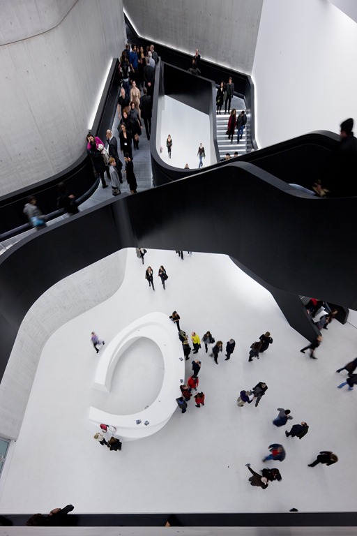 [MAXXI08H(c)IwanBaan[3].jpg]