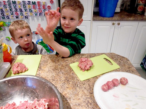 [makingmeatballs[6].jpg]