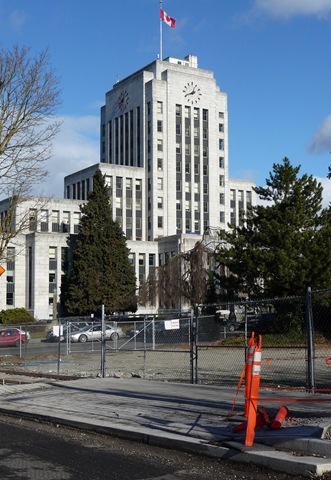 [Fixed pic of Van city hall[9].jpg]