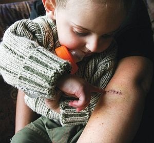 [Weltevredenpark toddler Mom was frantically clutching his feet while she was stabbed to stop his kidnapping[5].jpg]