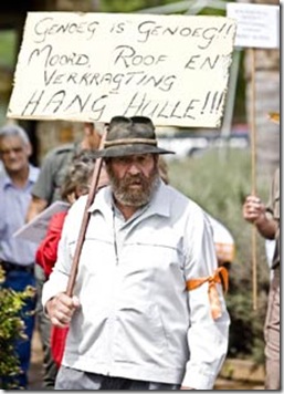 Genoeg_Is_Genoeg_Cullinan Kameeldrift police station protest Nov72008