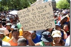[BlackSouthAfricansMessageToWhites_GoDigAHole_[5].jpg]